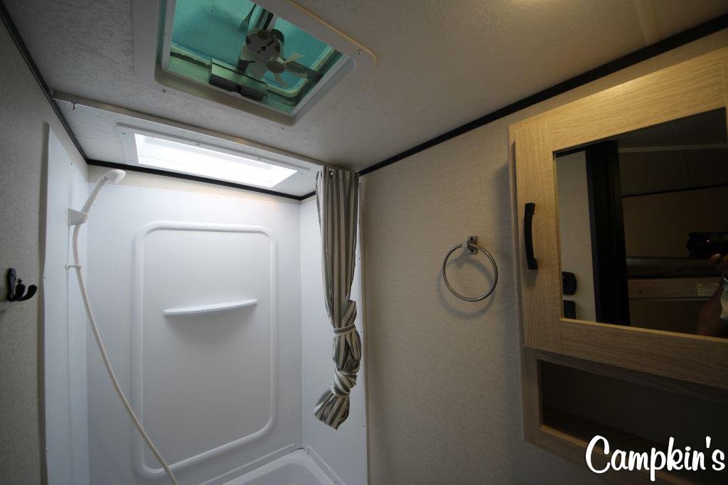2022 COACHMEN APEX NANO 208BHS (SPECIAL)