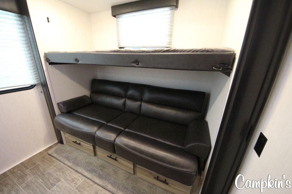 2022 FOREST RIVER CHEROKEE ARCTIC WOLF 321BH (SPECIAL)