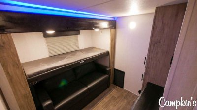 2022 FOREST RIVER CHEROKEE ARCTIC WOLF 3660 SUITE