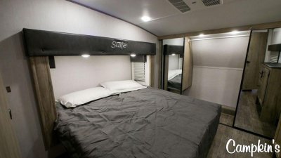 2022 FOREST RIVER CHEROKEE ARCTIC WOLF 3660 SUITE