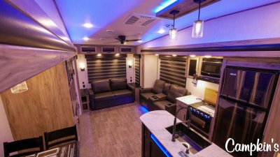 2022 FOREST RIVER CHEROKEE ARCTIC WOLF 3660 SUITE