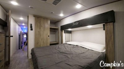 2022 FOREST RIVER CHEROKEE ARCTIC WOLF 3660 SUITE