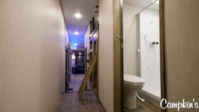 2022 FOREST RIVER CHEROKEE ARCTIC WOLF 3660 SUITE