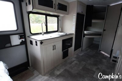 2022 COACHMEN APEX NANO 208BHS (SPECIAL)