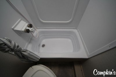 2022 COACHMEN APEX NANO 208BHS (SPECIAL)