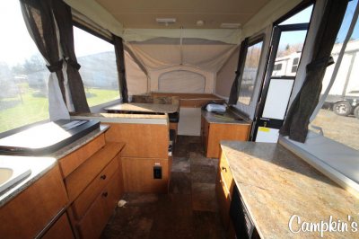 2014 PALOMINO REAL-LITE 1001LTD