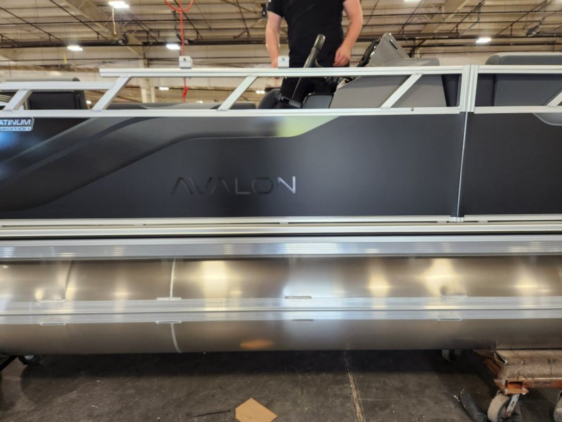 PONTOON（ポンツーン）創刊号〜第74号揃い。‘98〜04年 2026 Avalon Venture 1980 Cr Platinum Pontoon Boat #23308 | Del