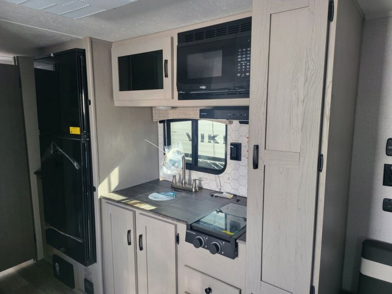 2023 VIKING 4K SERIES 182DBU