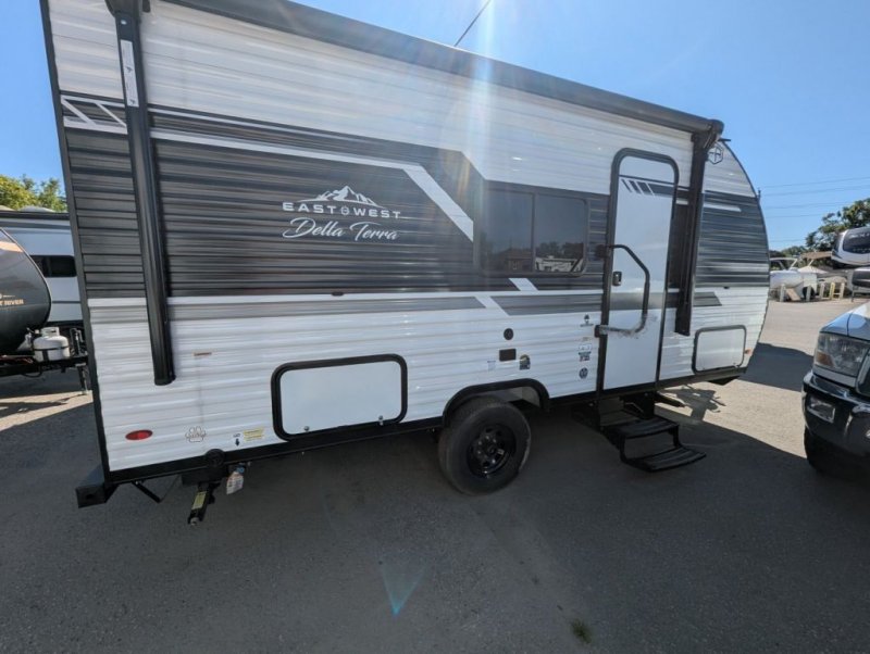2025 DELLA TERRA LE 170BHXLE