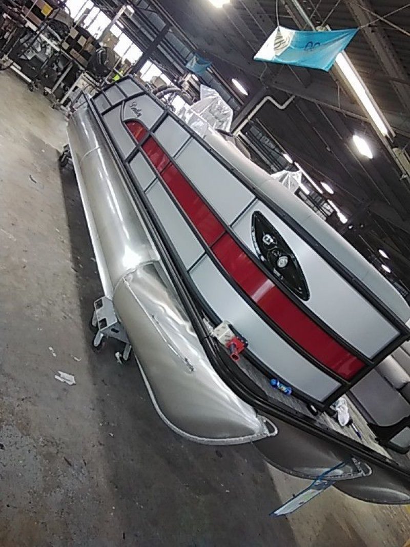 2026 LEGACY 223 SWINGBACK