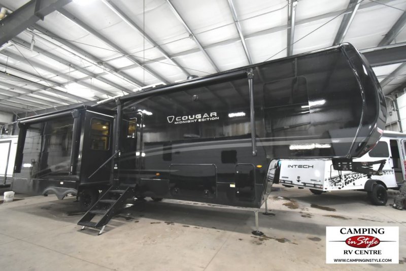 2026 KEYSTONE COUGAR MIDNIGHT EDITION-BLACK ONYX 316RLS