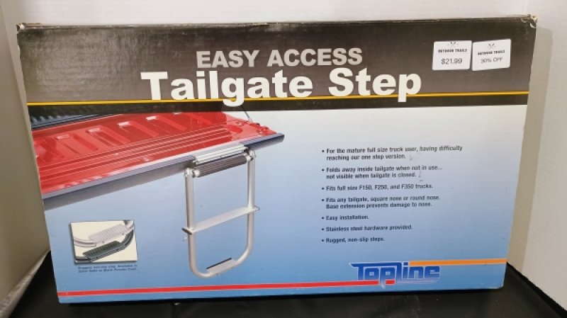 Black Tailgate 2 Step
