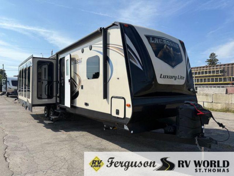2016 PRIME TIME MANUFACTURING LACROSSE LUXURY LITE 324 RST