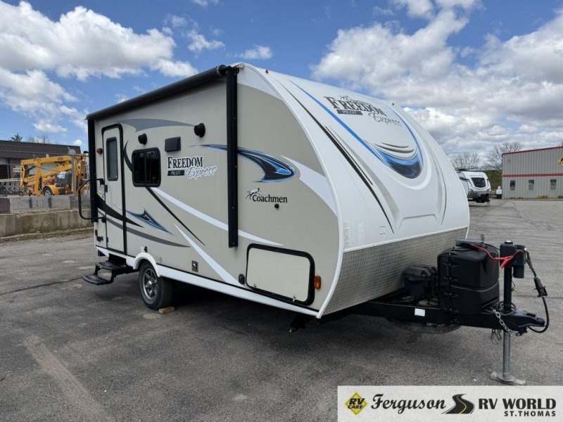 2018 COACHMEN FREEDOM EXPRESS PILOT 19FBS