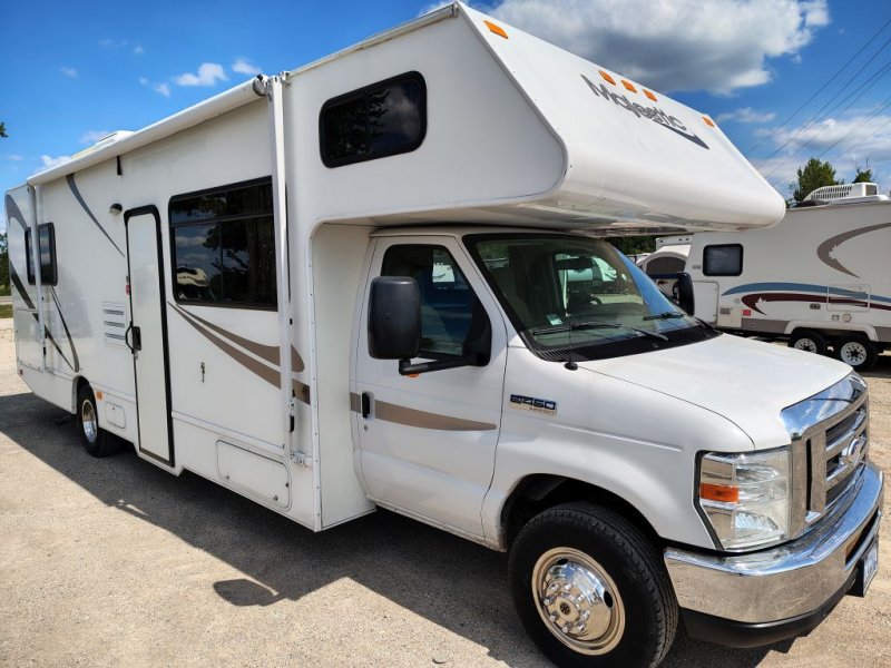 2015 THOR MAJESTIC 28A