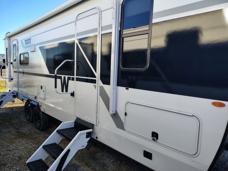 2026 WINNEBAGO THRIVE 25RLS
