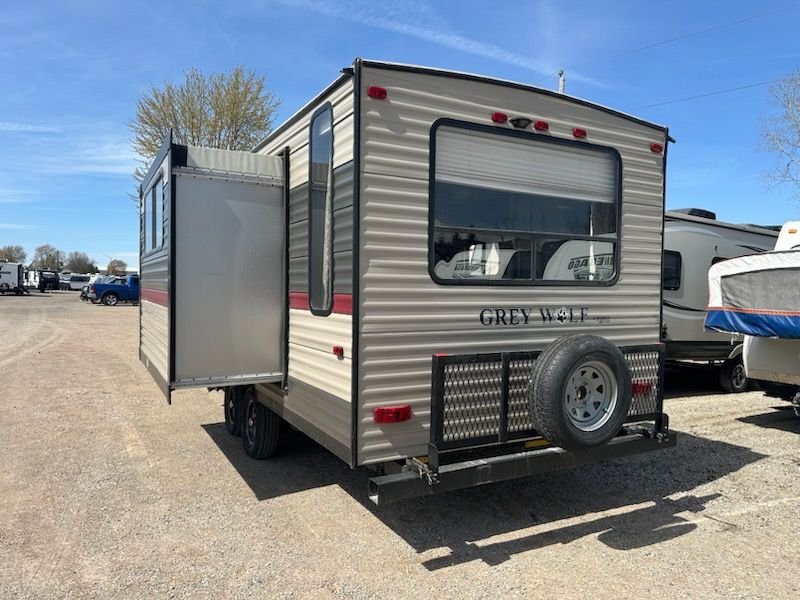 2019 CHEROKEE GREY WOLF 23MK