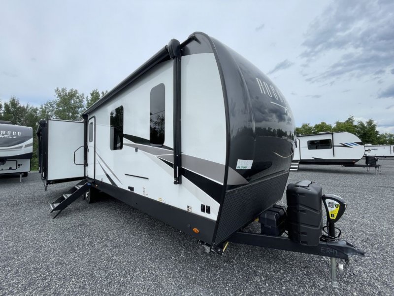 2023 ROCKWOOD SIGNATURE 8332SB