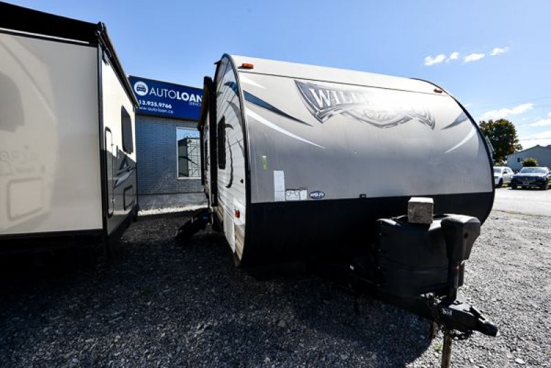 2017 WILDWOOD XLITE 241QBXL