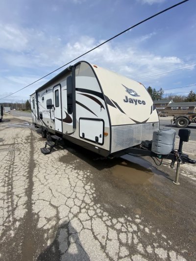 2015 WHITE HAWK 28DSBH