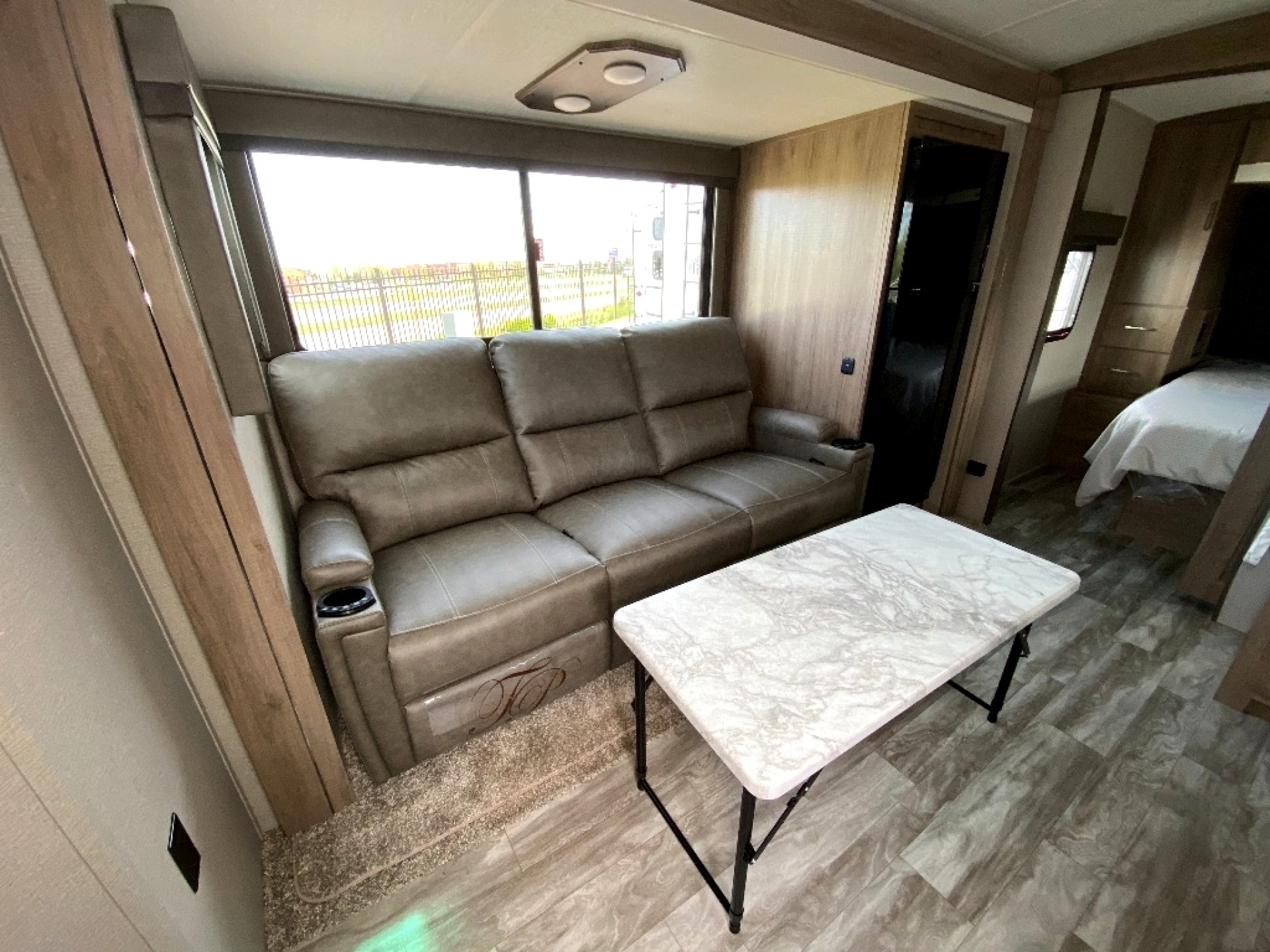 2022 Grand Design Imagine 2400BH | Bill Thomas Camper Sales