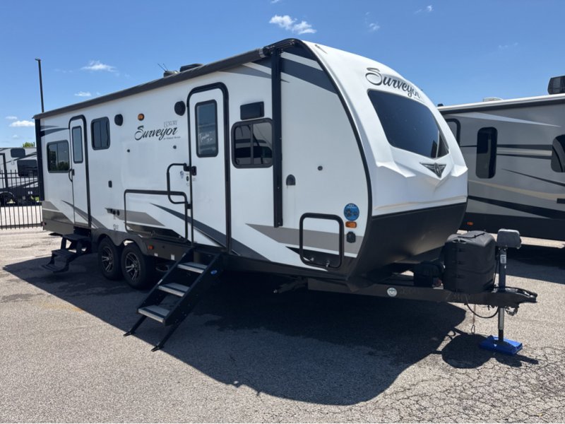 2020 FOREST RIVER SURVEYOR LUXURY 250FKS