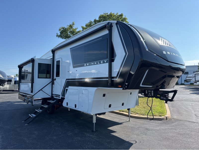 2026 BRINKLEY MODEL Z 2900