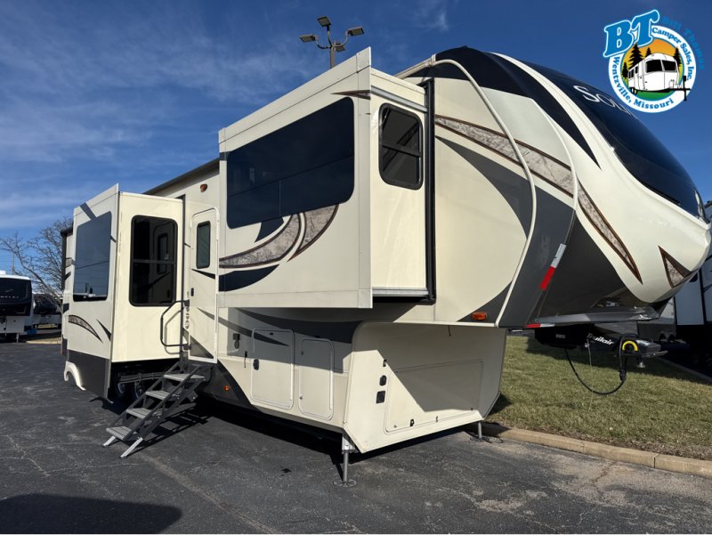 2018 GRAND DESIGN SOLITUDE 374TH