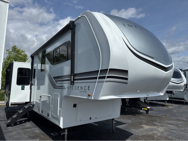 2026 GRAND DESIGN INFLUENCE 3003RL