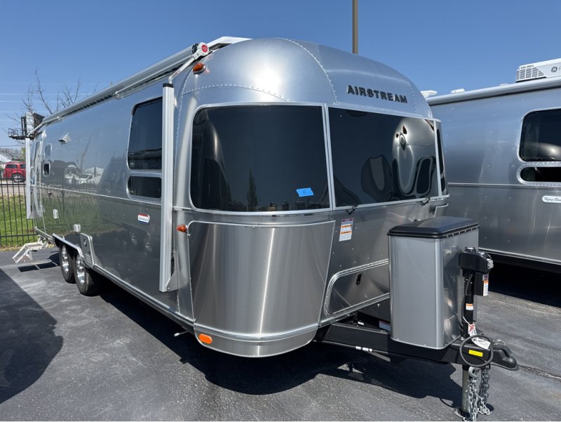 2025 AIRSTREAM INTERNATIONAL 27FB QUEEN