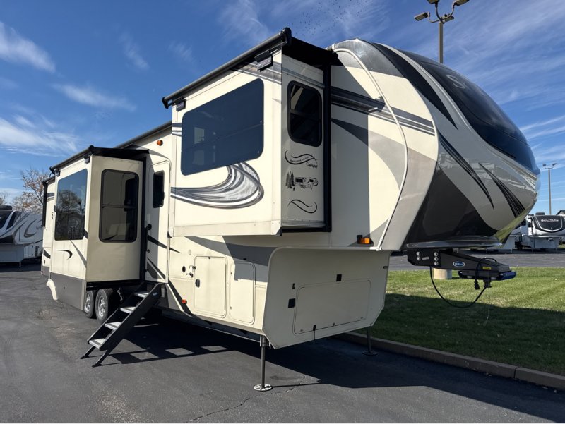 2020 GRAND DESIGN SOLITUDE 380FL