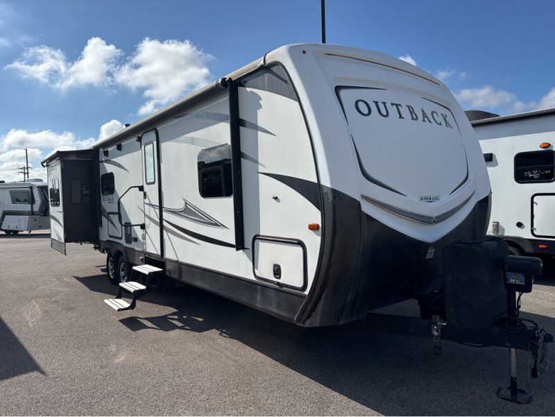 2017 KEYSTONE OUTBACK 298RE