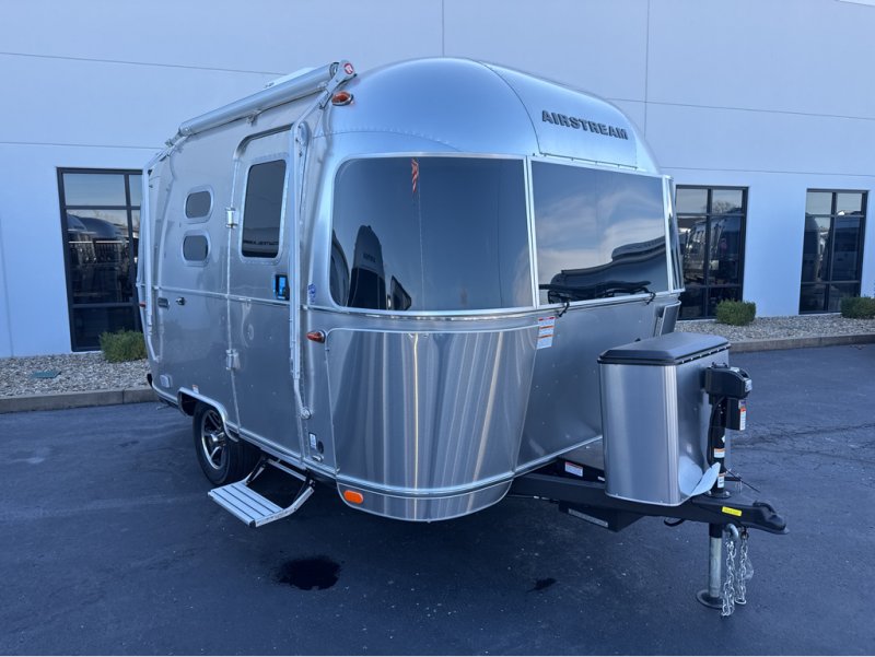 2026 AIRSTREAM CARAVEL 16RB