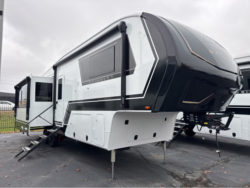 2026 BRINKLEY MODEL Z 3100
