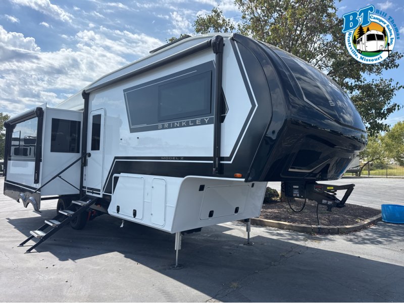 2027 BRINKLEY MODEL Z 2900
