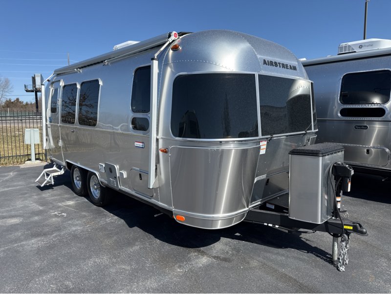 2025 AIRSTREAM INTERNATIONAL 23FB TWIN