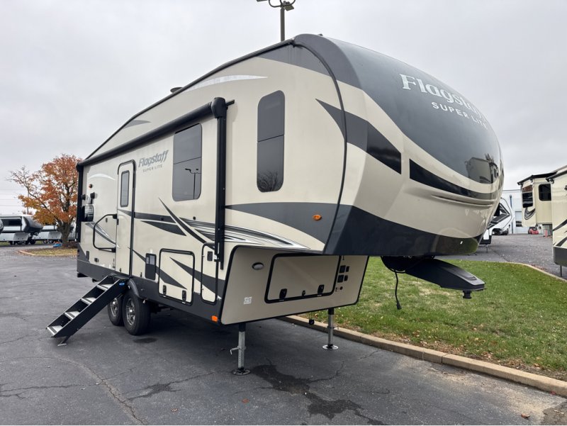2022 FOREST RIVER FLAGSTAFF SUPER LITE 524BBS