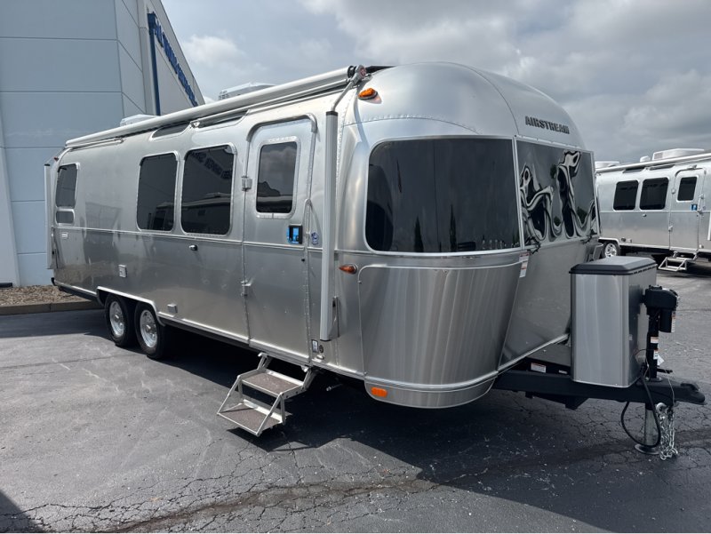 2025 AIRSTREAM INTERNATIONAL 28RB QUEEN