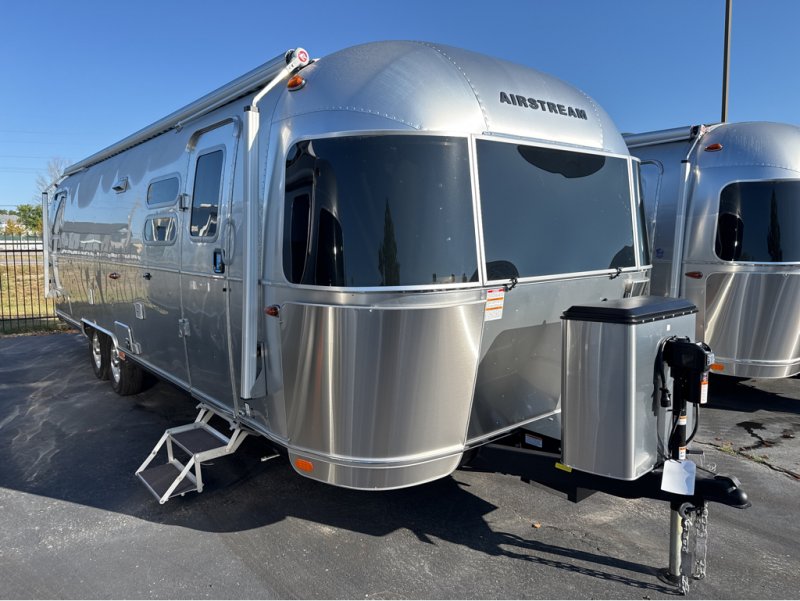 2026 AIRSTREAM INTERNATIONAL 30RB TWIN