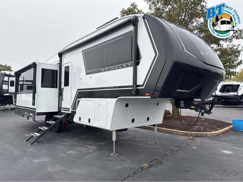 2027 BRINKLEY MODEL Z 2900