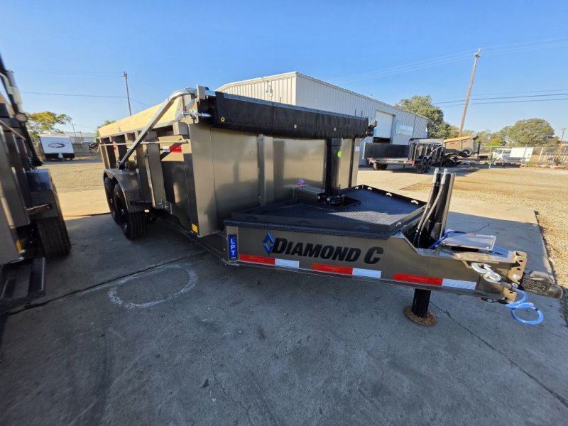 2027 DIAMOND C LPT 207 HEAVY DUTY 14X82 32 SIDES PACESETTER