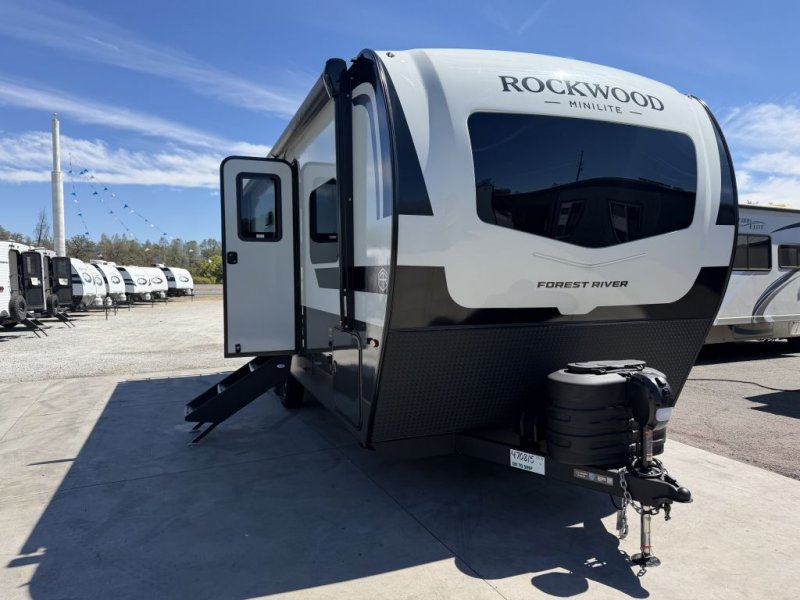 2027 ROCKWOOD MINI LITE 2513S