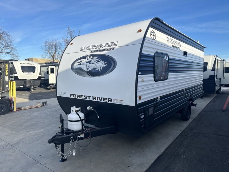 2026 CHEROKEE WOLF PUP 17LP