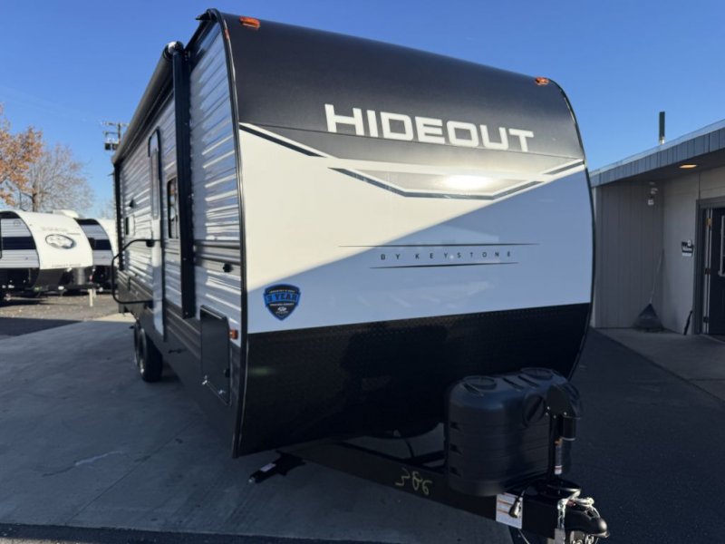 2025 HIDEOUT DELUXE 26PATIO