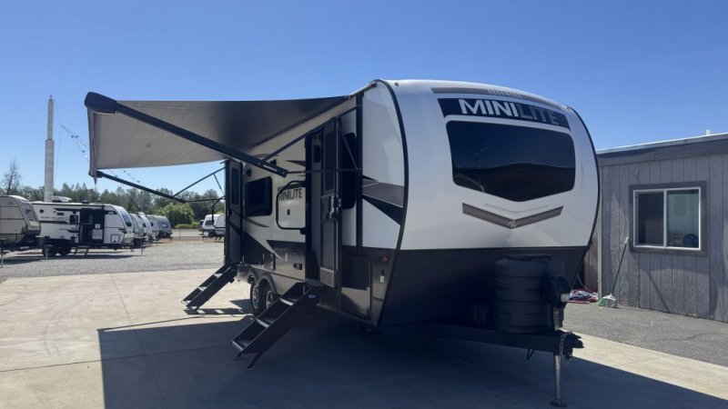 2025 ROCKWOOD MINI LITE 2515S