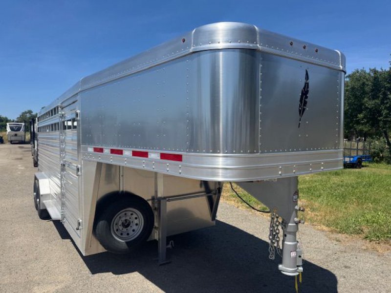 2025 FEATHERLITE 8127-7020 PERFECTFIT STOCK TRAILER