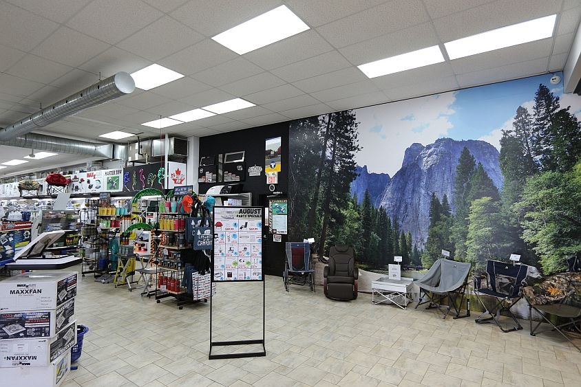 RV Parts Department Displays